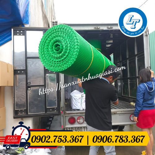 Hỗ trợ giao lưới nhựa cho khách Hỗ trợ giao lưới nhựa cho khách