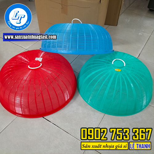 Lồng bàn nhựa có đa dạng màu sắc Lồng bàn nhựa có đa dạng màu sắc