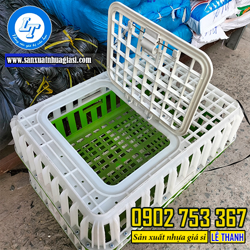 Lồng gà nhựa màu xanh - trắng Lồng gà nhựa màu xanh - trắng