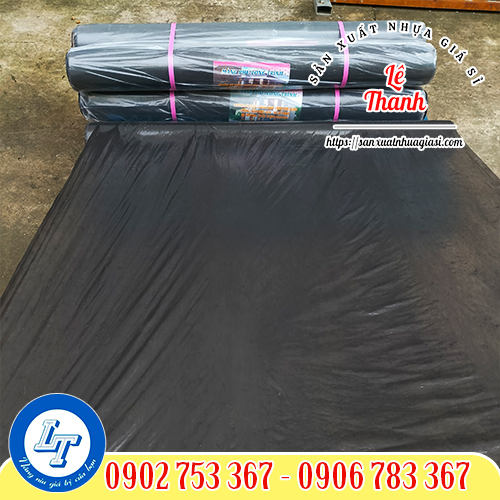 Lớp màng nilon lót công trình Lớp màng nilon lót công trình