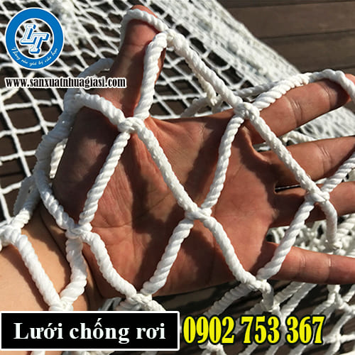 Lưới chống rơi màu trắng