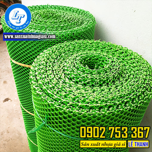 Đóng gói lưới nhựa mắt cáo giao khách
