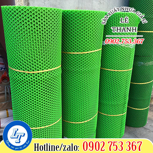 Lưới mắt cáo làm chuồng gà