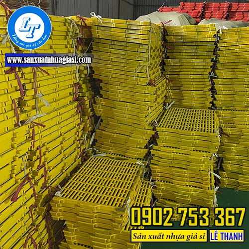 Nguồn sỉ số lượng lớn sàn nhựa 40x55 Nguồn sỉ số lượng lớn sàn nhựa 40x55