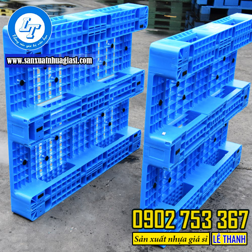 Pallet nhựa 1 mặt màu xanh dương