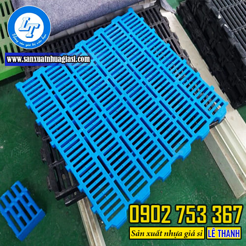 Pallet nhựa có tuổi thọ cao hơn các loại pallet chất liệu khác