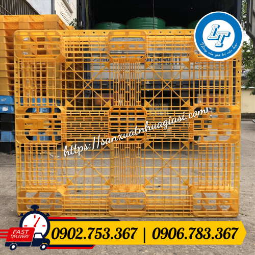 Pallet nhựa màu vàng Pallet nhựa màu vàng
