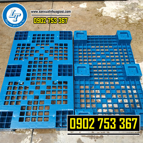 Pallet nhựa có cấu tạo mặt phẳng