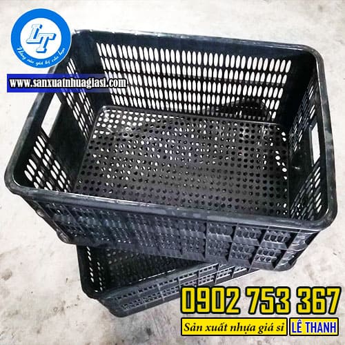 Rổ nhựa được thiết kế thông thoáng, sâu lòng