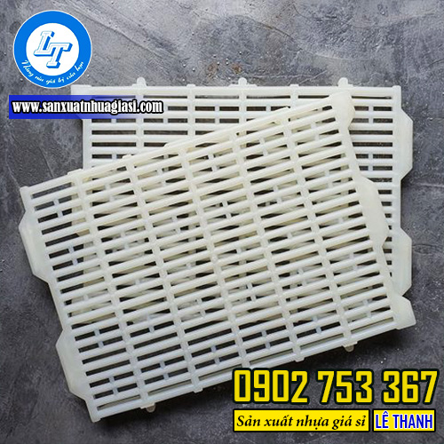 Sàn nhựa chăn nuôi 40x55 màu trắng
