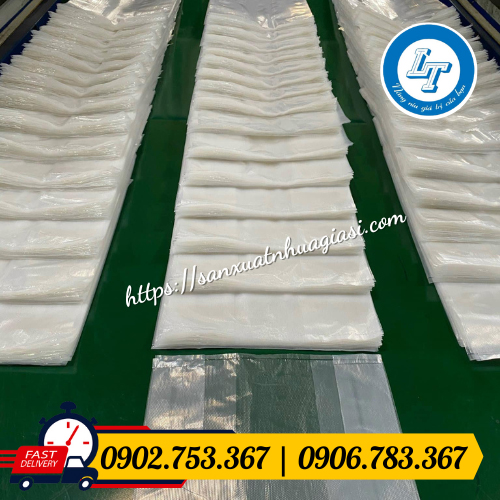 Sản xuất bao bì túi nilon 2 quai Sản xuất bao bì túi nilon 2 quai