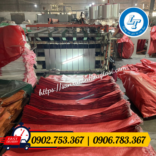 Sản xuất bao tải bằng các dây chuyền máy móc tiên tiến Sản xuất bao tải bằng các dây chuyền máy móc tiên tiến