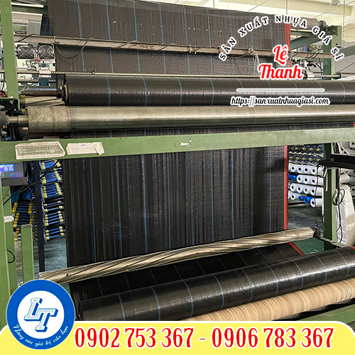Bạt phủ đất chống cỏ được sản xuất trên công nghệ tiên tiến Bạt phủ đất chống cỏ được sản xuất trên công nghệ tiên tiến