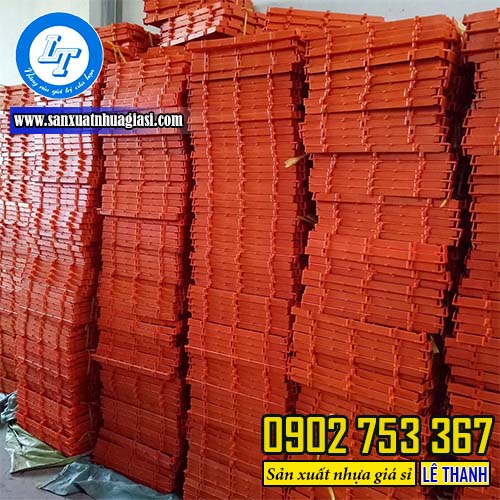 Sỉ số lượng tấm sàn nhựa chăn nuôi 40x60 Sỉ số lượng tấm sàn nhựa chăn nuôi 40x60