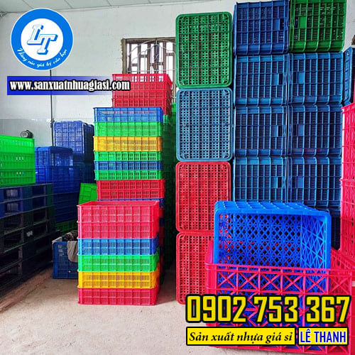 Sóng nhựa nhiều màu