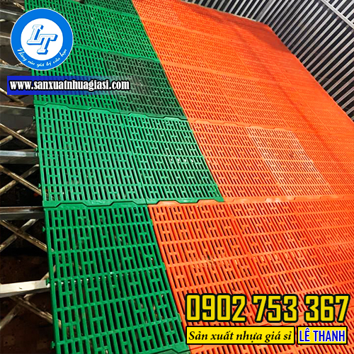 Sàn nhựa nuôi heo mang lại hiệu quả kinh tế cao