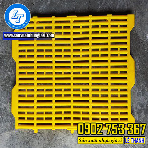 Tấm nhựa lót sàn chăn nuôi heo 40x40