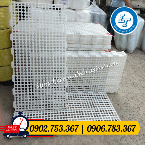 Sàn nhựa chăn nuôi loại to 50x100 Sàn nhựa chăn nuôi loại to 50x100