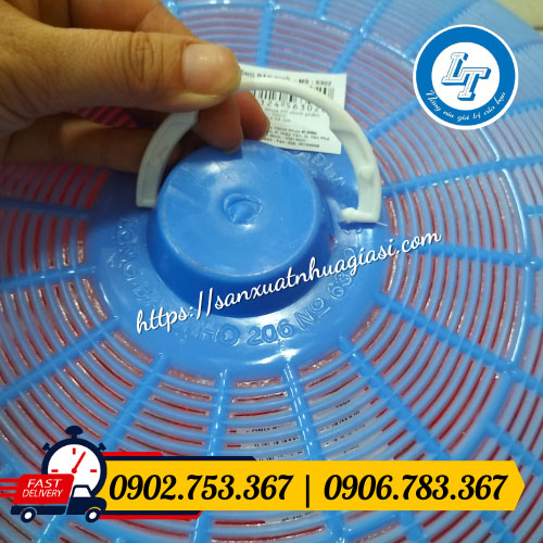 Tay nắm trên lồng bàn nhựa Tay nắm trên lồng bàn nhựa