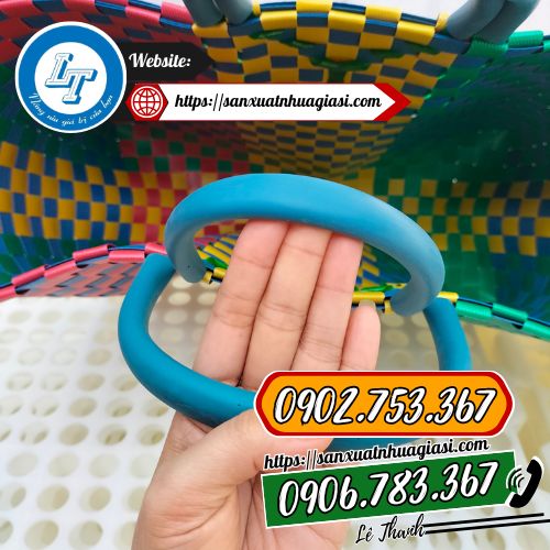 Thiết kế quai xách đôi, chắc chắn, mềm mại Thiết kế quai xách đôi, chắc chắn, mềm mại