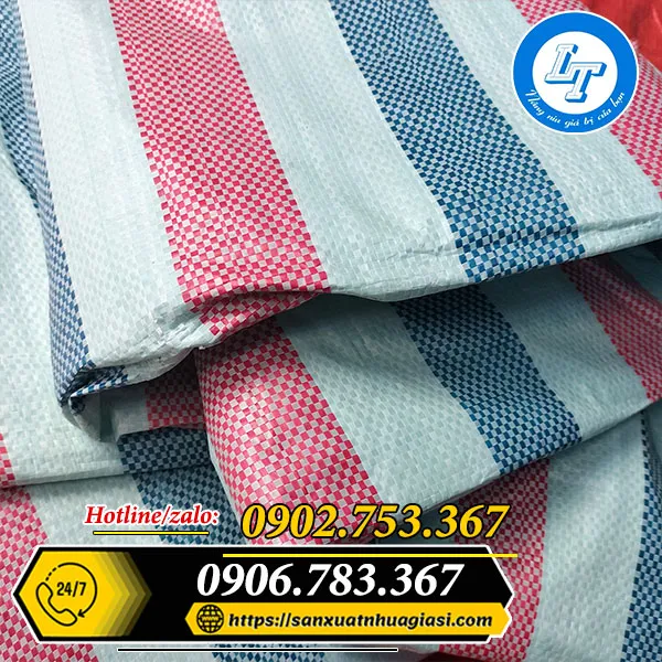 BẠT NHỰA SỌC 3 MÀU