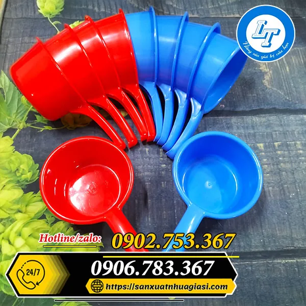 GÁO NHỰA MÚC NƯỚC