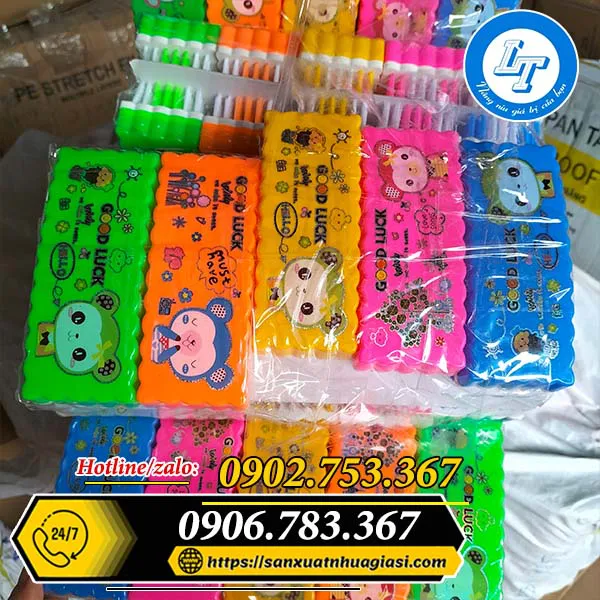 BÀN CHẢI CHÀ CHÂN CHÀ SÀN