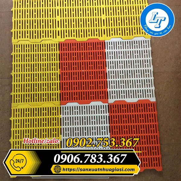 TẤM NHỰA LÓT SÀN CHĂN NUÔI 40x55