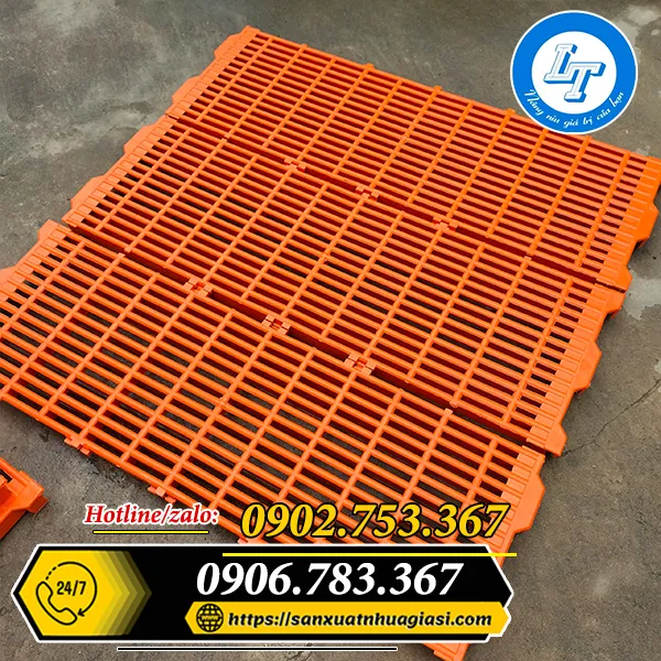 TẤM NHỰA LÓT SÀN CHĂN NUÔI 40x120