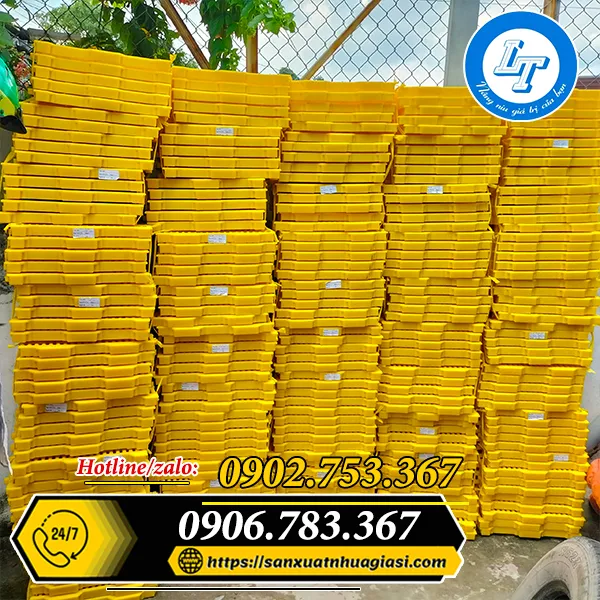 TẤM NHỰA LÓT SÀN CHĂN NUÔI 40x55