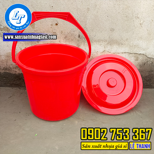 Xô nhựa có nắp đậy, quai cầm Xô nhựa có nắp đậy, quai cầm