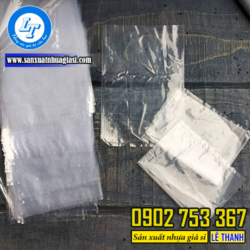 Túi pe trong suốt, dẻo dai không có hạt nhựa Túi pe trong suốt, dẻo dai không có hạt nhựa