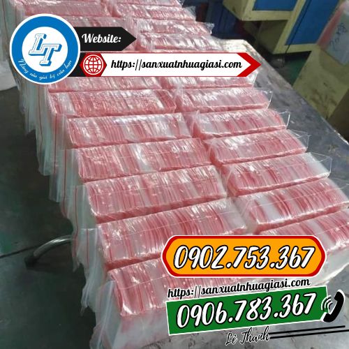 Túi zip chỉ đỏ sản xuất tại xưởng Túi zip chỉ đỏ sản xuất tại xưởng