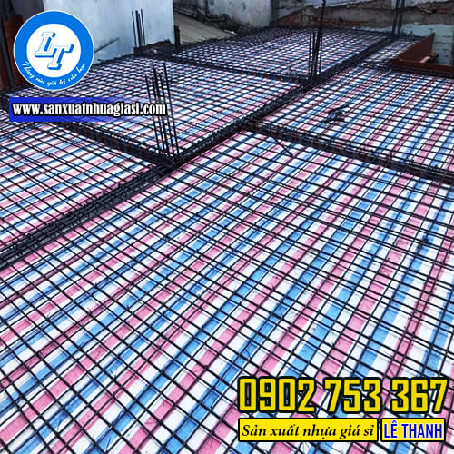 Công dụng của bạt nhựa kẻ sọc 3 màu