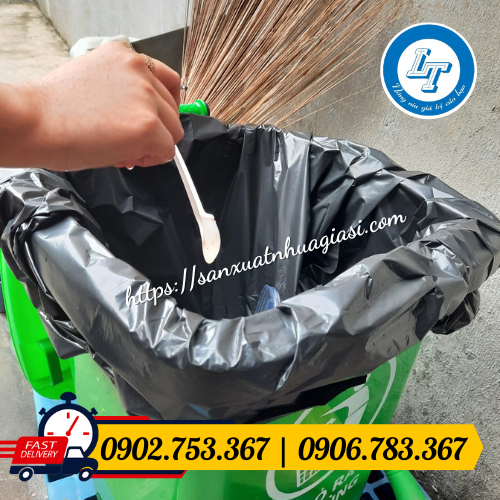 Sử dụng túi đựng rác để xử lý rác thải Sử dụng túi đựng rác để xử lý rác thải