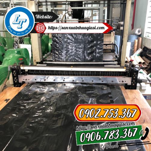 Xưởng sản xuất túi rác đen công nghiệp Xưởng sản xuất túi rác đen công nghiệp