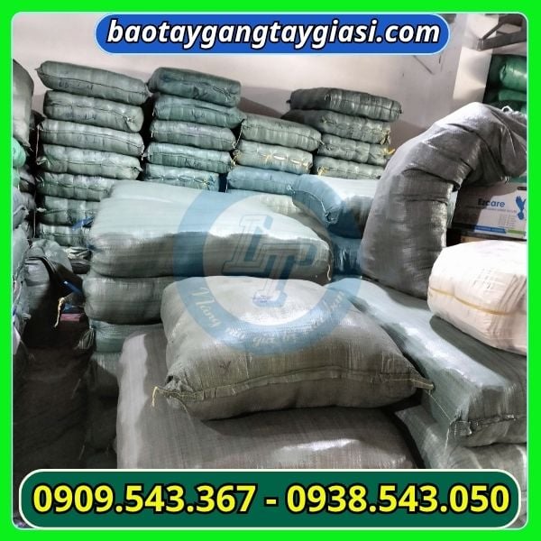 Găng tay len muối tiêu 60g sẵn kho Găng tay len muối tiêu 60g