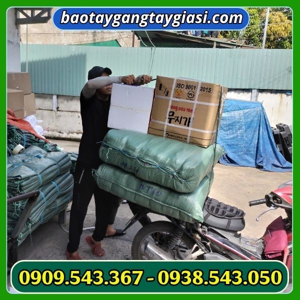 Giao hàng găng tay Giao hàng găng tay