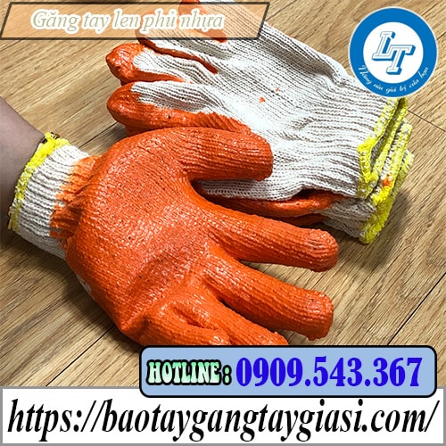 Găng tay phủ nhựa