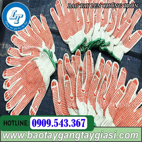 Bao tay len bám dính