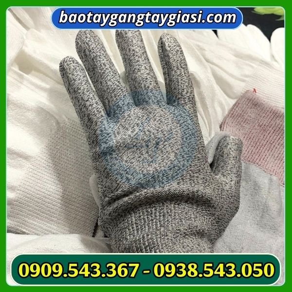 Găng tay chống cắt