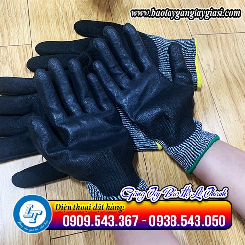 Găng tay chống cắt với lớp phủ PU chống dầu tránh trơn trượt Găng tay chống cắt với lớp phủ PU chống dầu tránh trơn trượt