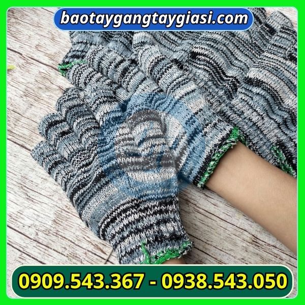 Găng tay len muối tiêu 50g Găng tay len muối tiêu 50g