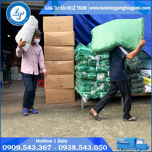 Găng tay len muối tiêu giao đúng hẹn tận nơi