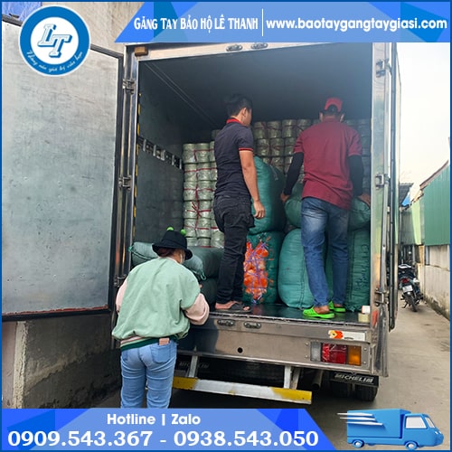 Găng tay len muối tiêu giao đúng hẹn