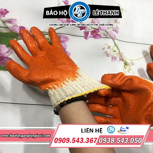 Găng tay len nhúng nhựa co giãn tốt Găng tay len nhúng nhựa co giãn tốt