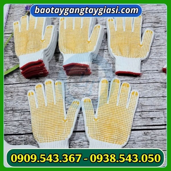 Găng tay len phủ hạt nhựa Găng tay len phủ hạt nhựa