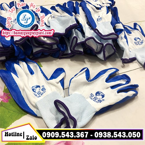 Găng tay len phủ sơn màu xanh