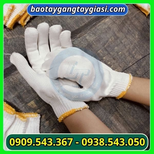 Găng tay len poly trắng 40g đeo vừa tay, linh hoạt sử dụng Găng tay len poly trắng 40g