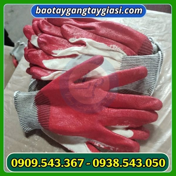 Găng tay nhúng nhựa đỏ Găng tay nhúng nhựa đỏ